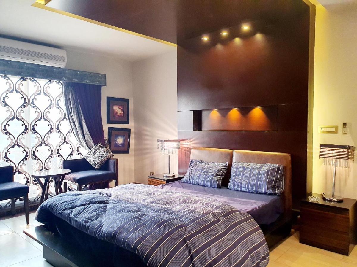 Luxurious Boutique One Bed Apartment In Bahria Town Rawalpindi Luaran gambar